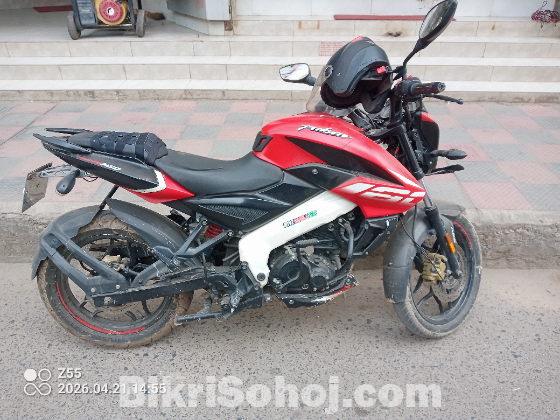 পালসার NS 160